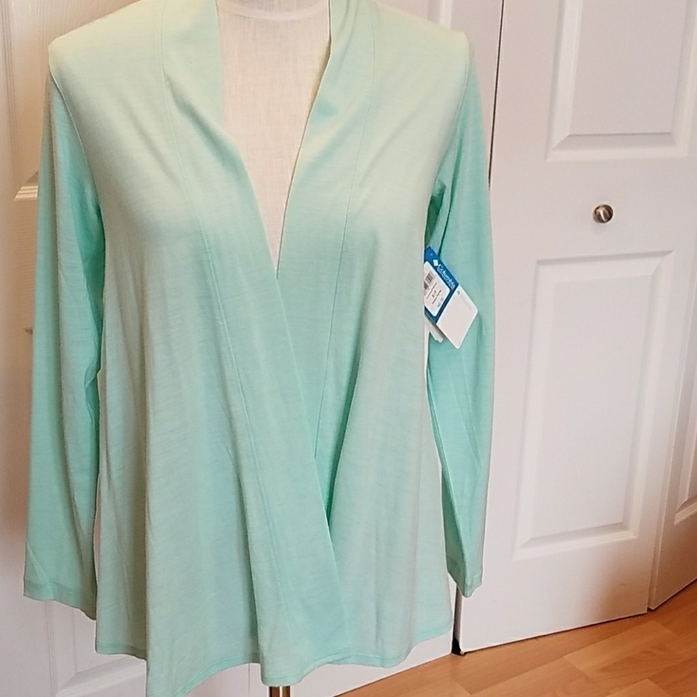 NWT Columbia Fourth Ave EXS Wrap